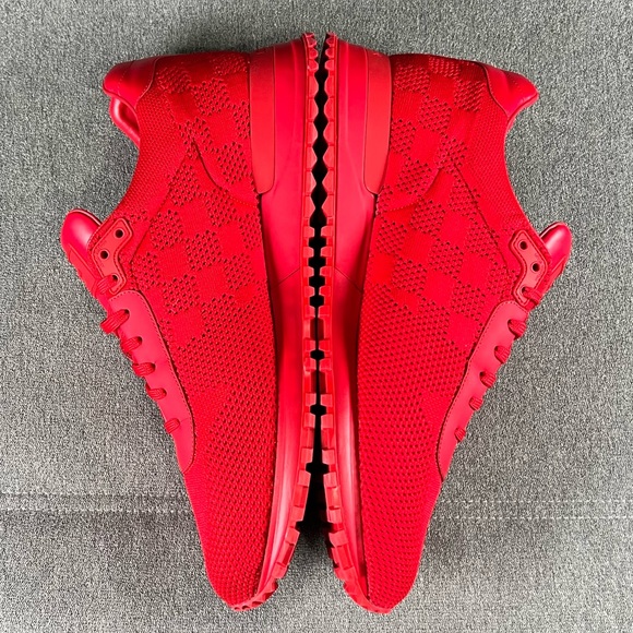 🛑SOLD🛑🥊LOUIS VUITTON RUNAWAY SNEAKER🥊 - Picture 3 of 12